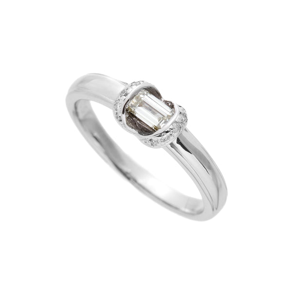 K18WG Diamond R