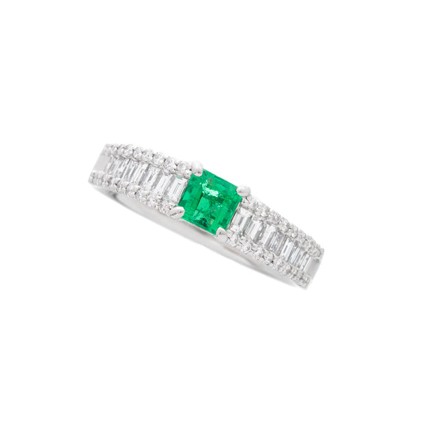 Pt900 Emerald R