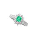 Pt900 Emerald R