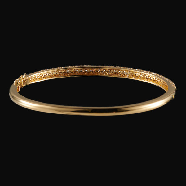 K18 Diamond Bangle